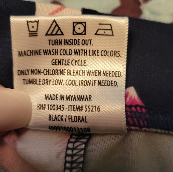 NWT Floral Print Leggings - Picture 7 of 7